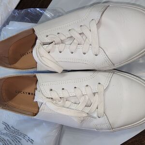 Like New - Lucky Brand White Leather Sneakers